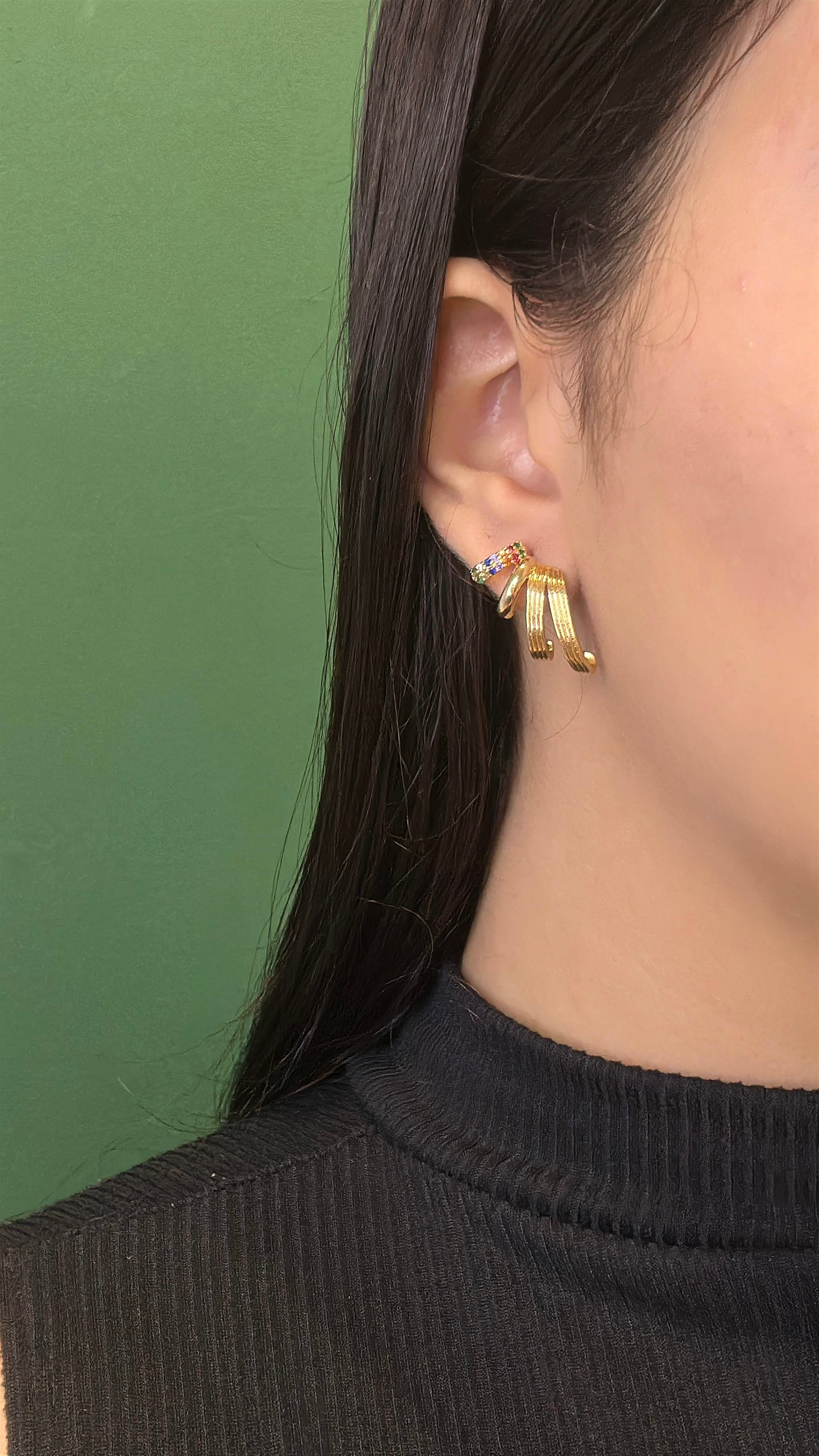 Brinco 4 em 1 Dourado com Zircônias Coloridas
