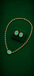 Colar e Brincos com Turmalina Verde Oval Banhados a Ouro