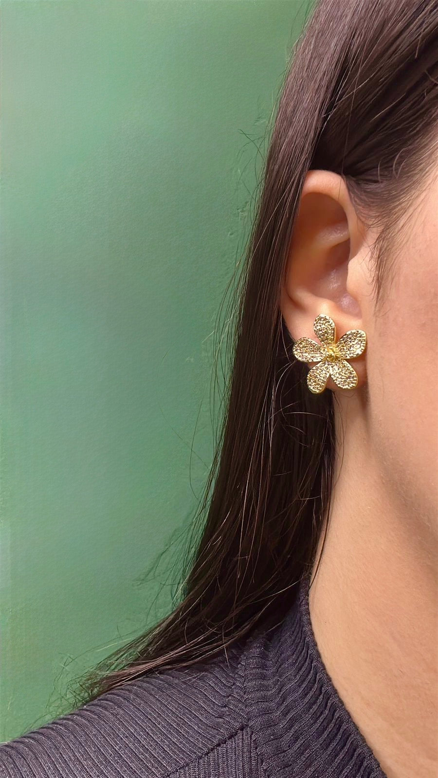 Brinco Flor Cravejada Glam