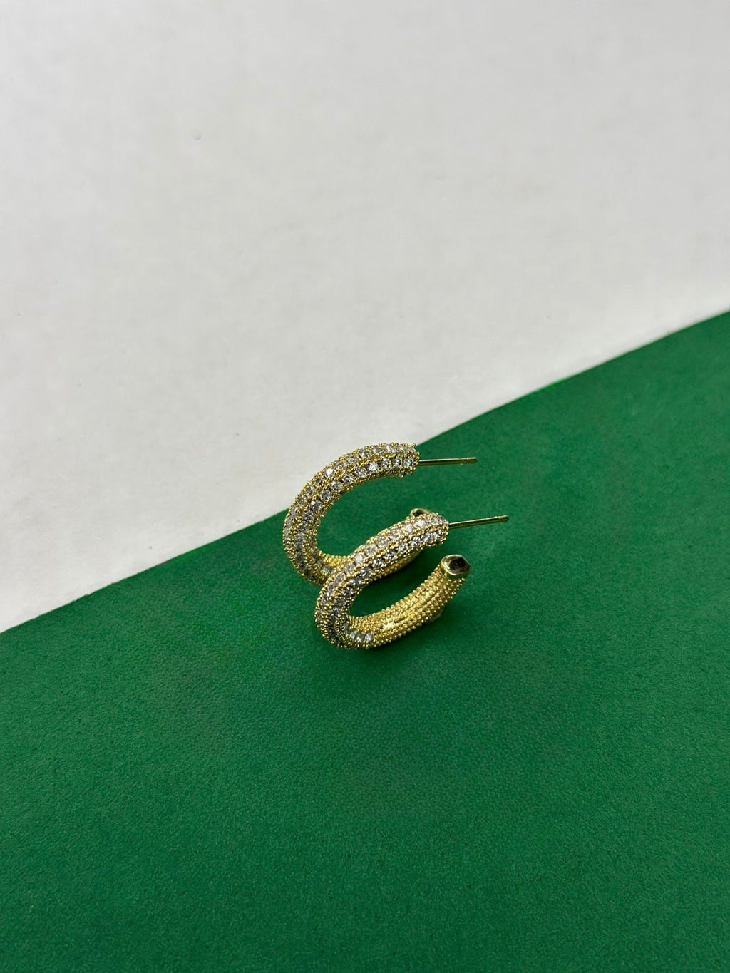 Brinco Argola Cravejada