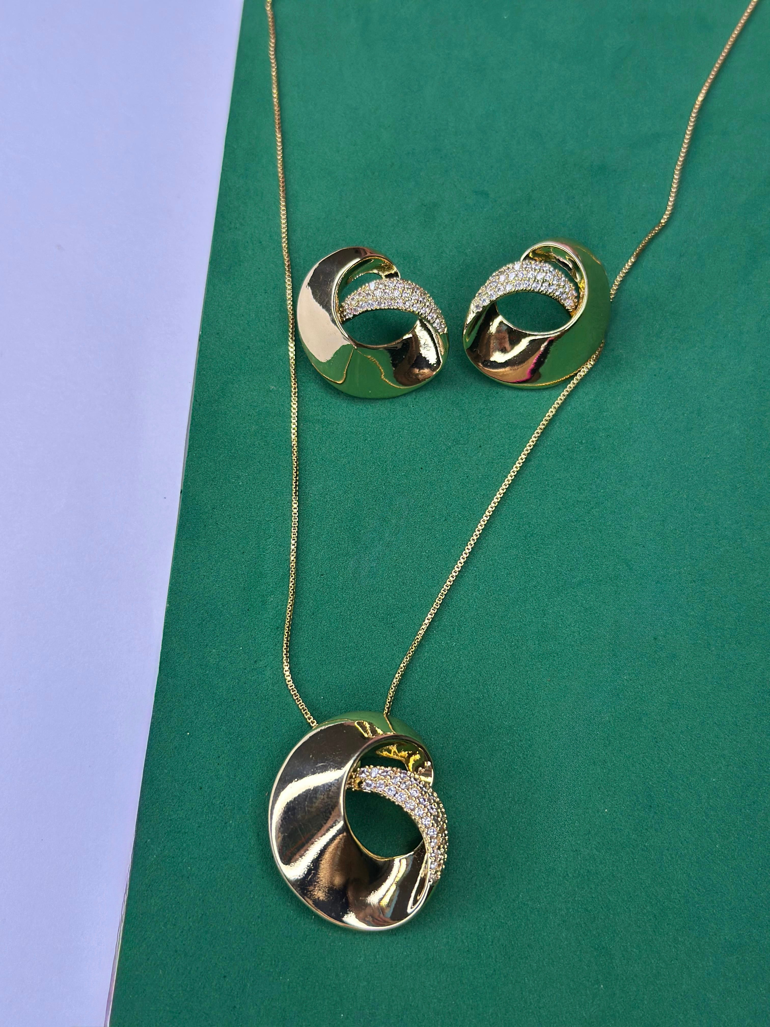 Conjunto Eclipse Dourado