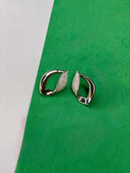 Brinco Gota Bicolor Cravejado