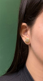 Brinco Dourado Cravejado com Zircônias Coloridas