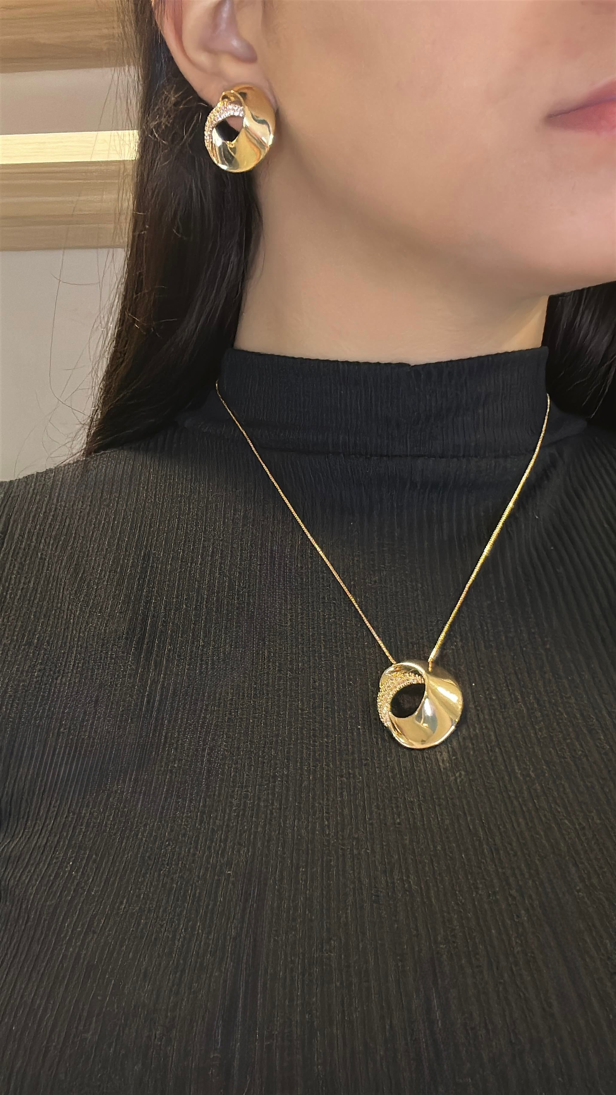 Conjunto Eclipse Dourado