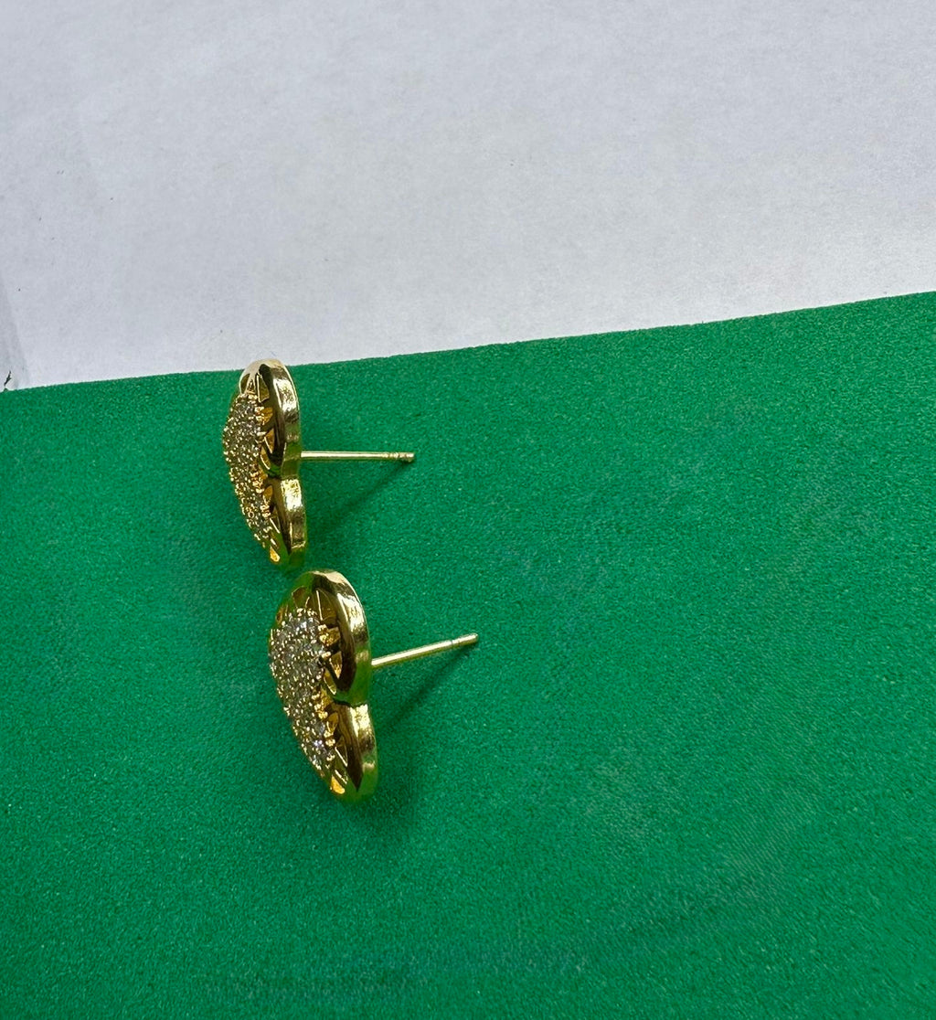 Brinco Coração Dourado Cravejado com Zircônias