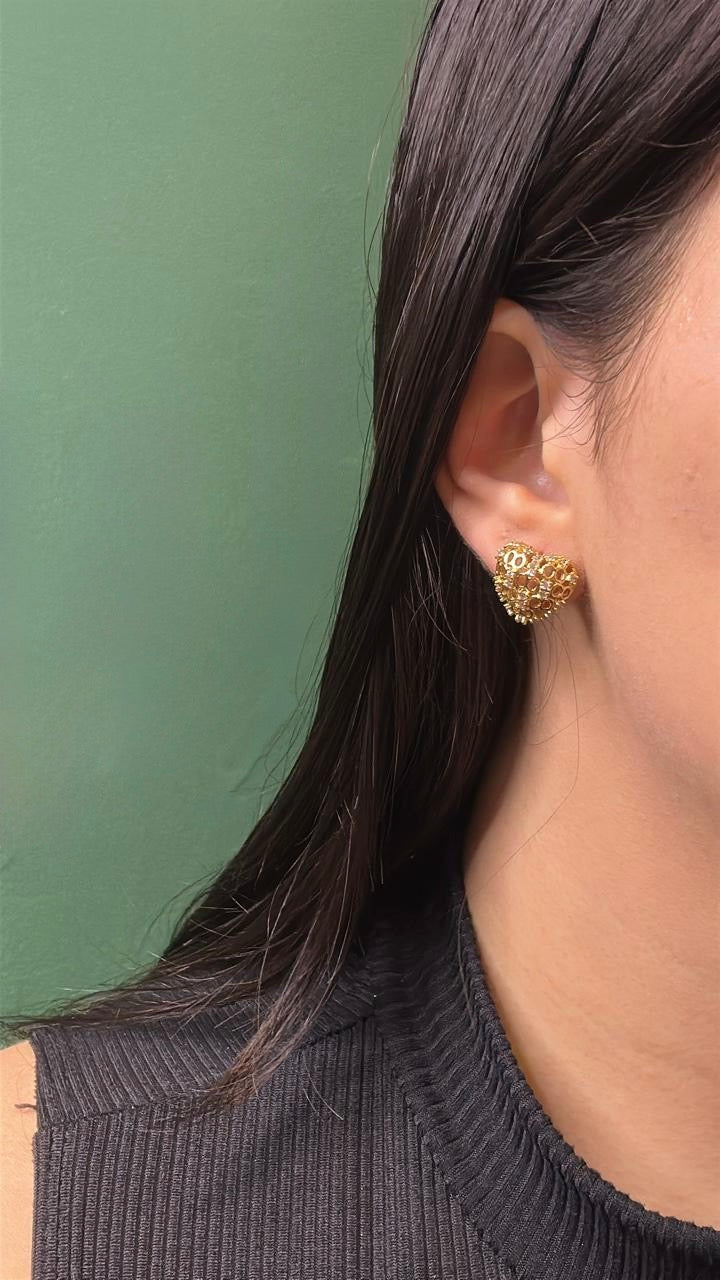 Brinco Coração Dourado com Detalhes em Zircônias