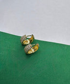 Brinco Dourado com Zircônia