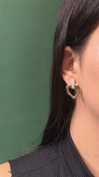 Brinco Coração Dourado com Zircônias