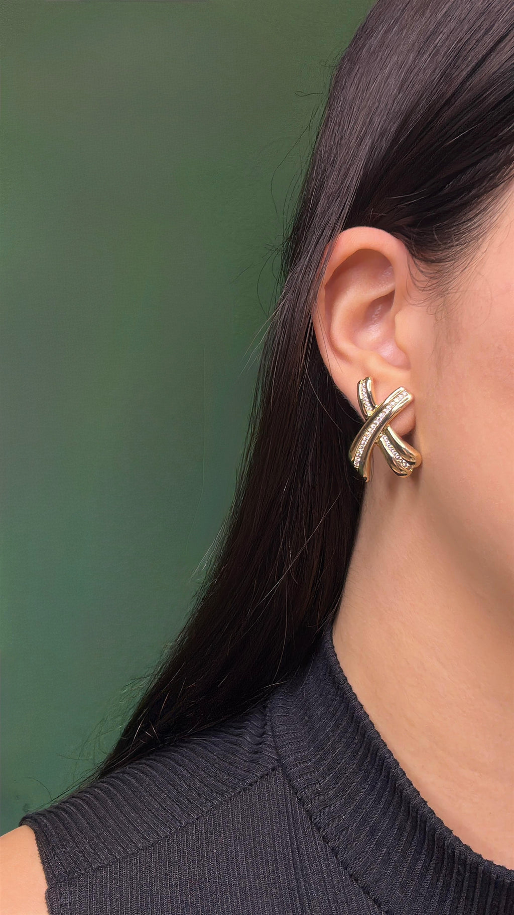 Brinco X Elegance com Zircônias Dourado