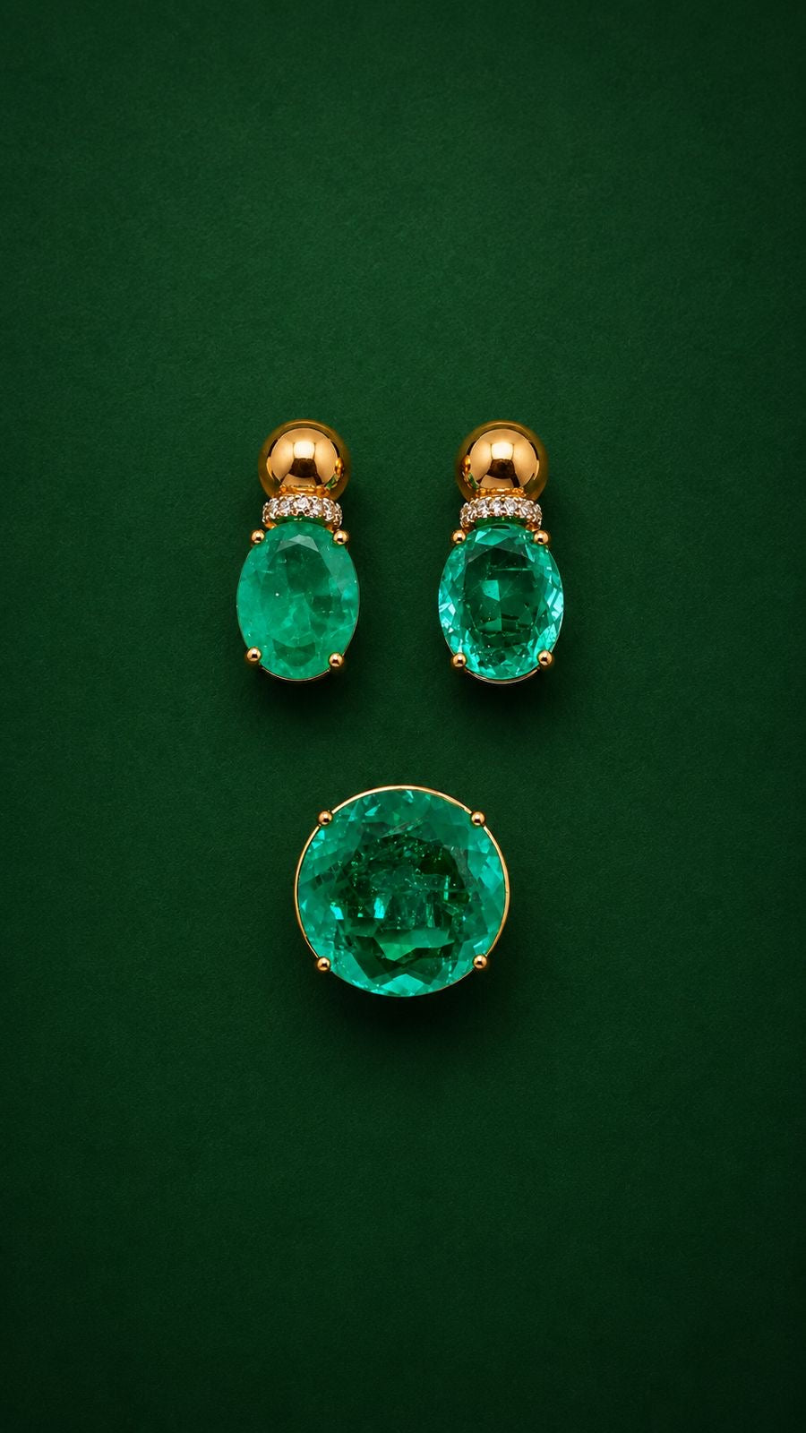 Conjunto Luxo com Turmalina Verde Natural e Zircônias em Banho Dourado ANEL + BRINCOS