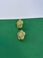 Brinco Flor Dourada Cravejada