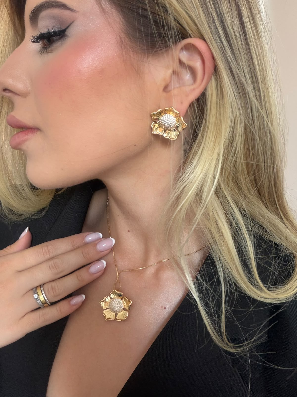 Conjunto Flor Radiante